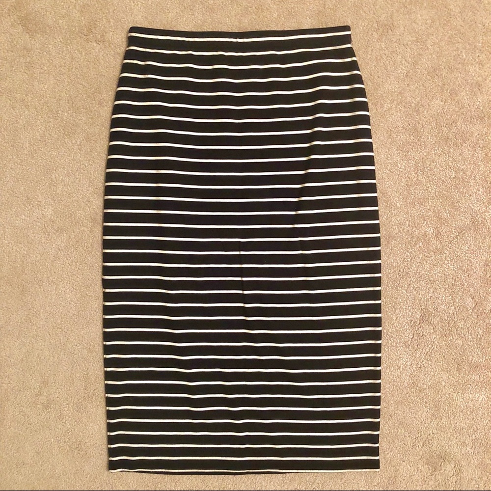 Max Studio Black White Striped Pencil Skirt - S